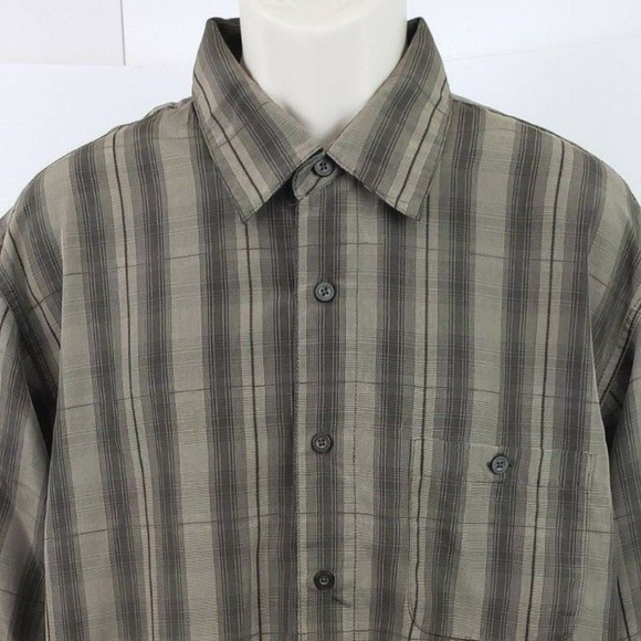 Haggar Other - Haggar Long Sleeve Luxury Microfiber Mens Shirt XL